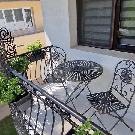 Z-Apartment In Trjavna Kültér fotó