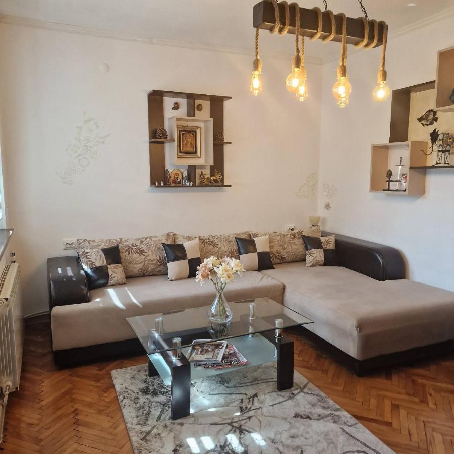 Z-Apartment In Trjavna Kültér fotó